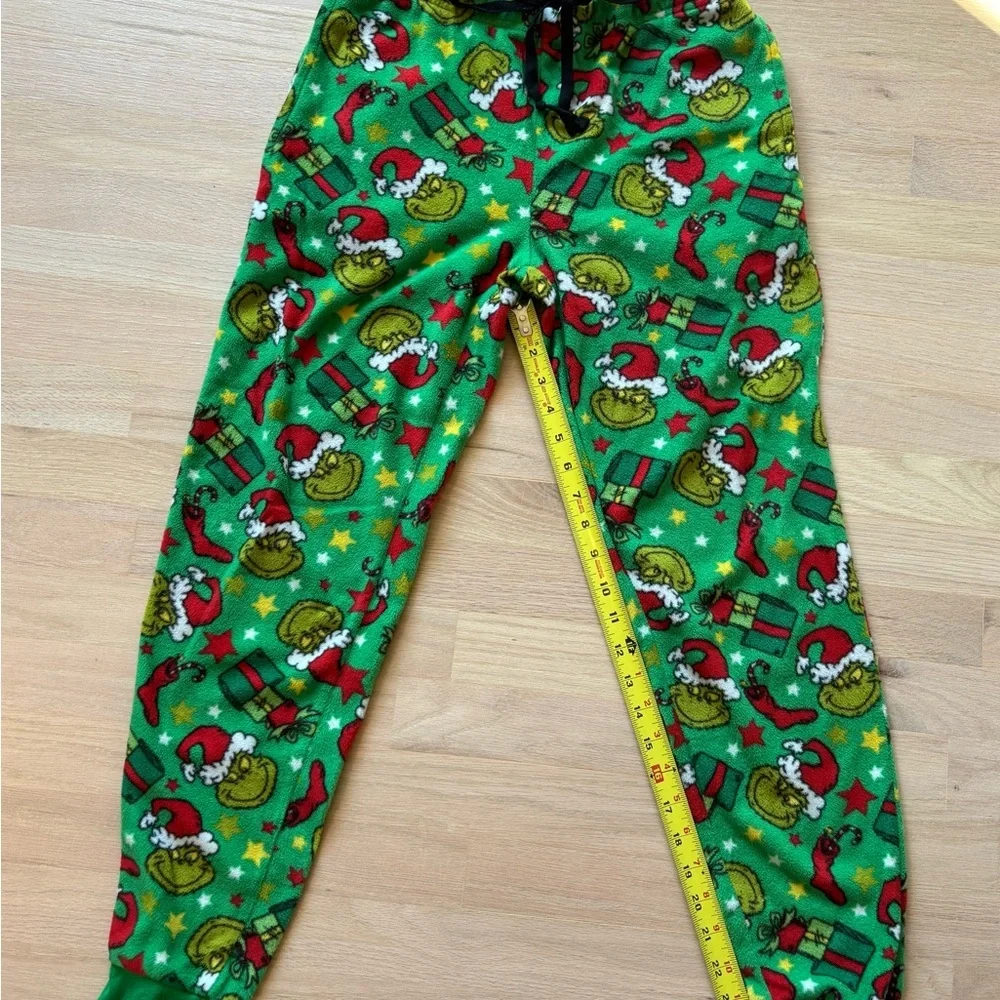 Dr. Seuss Grinch Festive Green and Red Pajama Pants